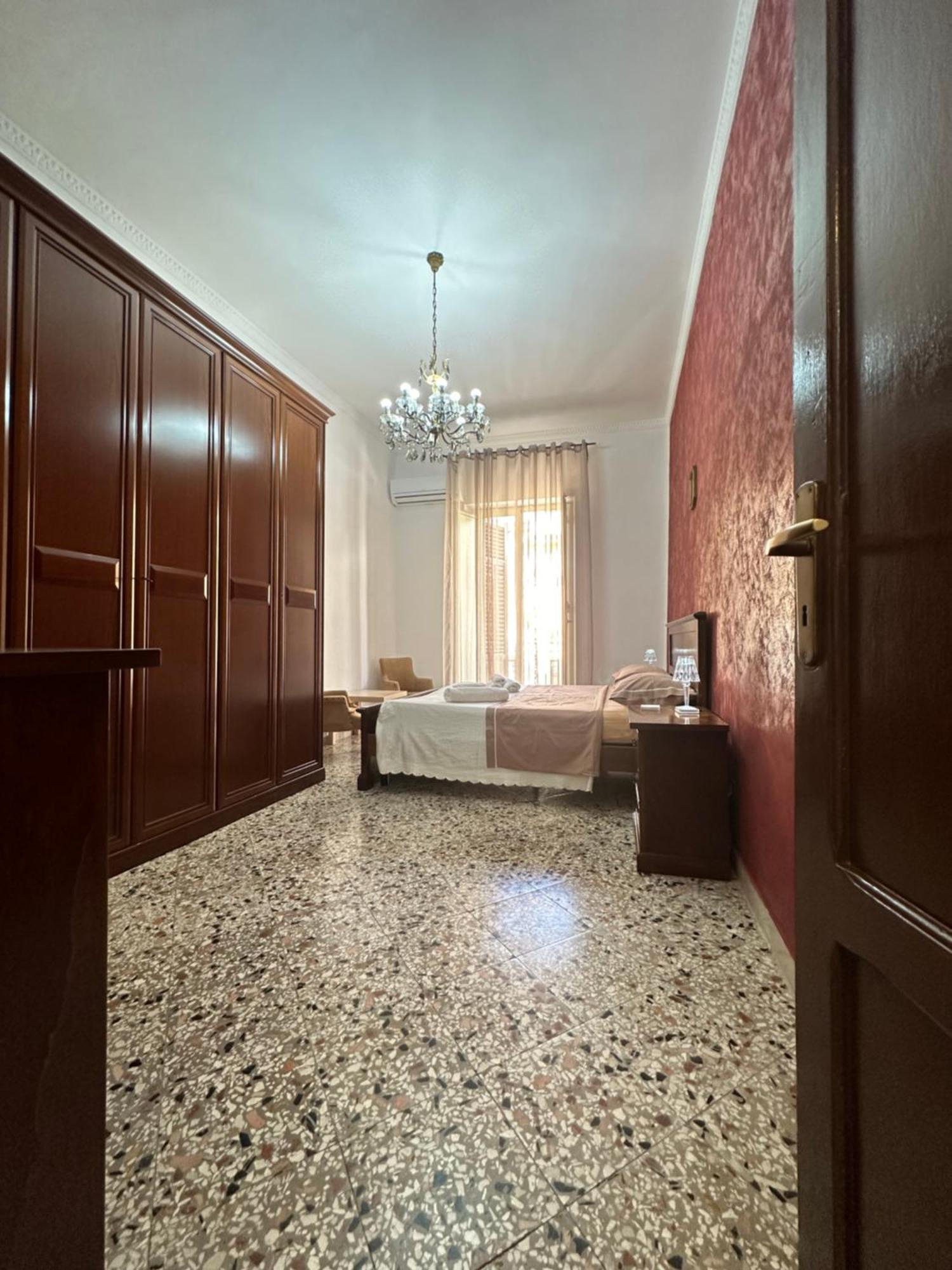 Vila "La Piazza"Di Nino&Daniela Capaci Exteriér fotografie